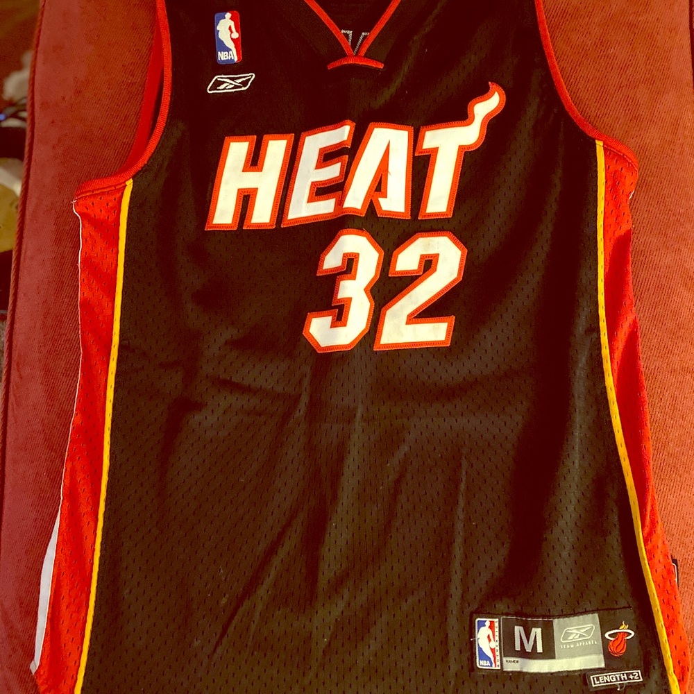 Shaquille O’ Neal Miami heat jersey(boys medium )